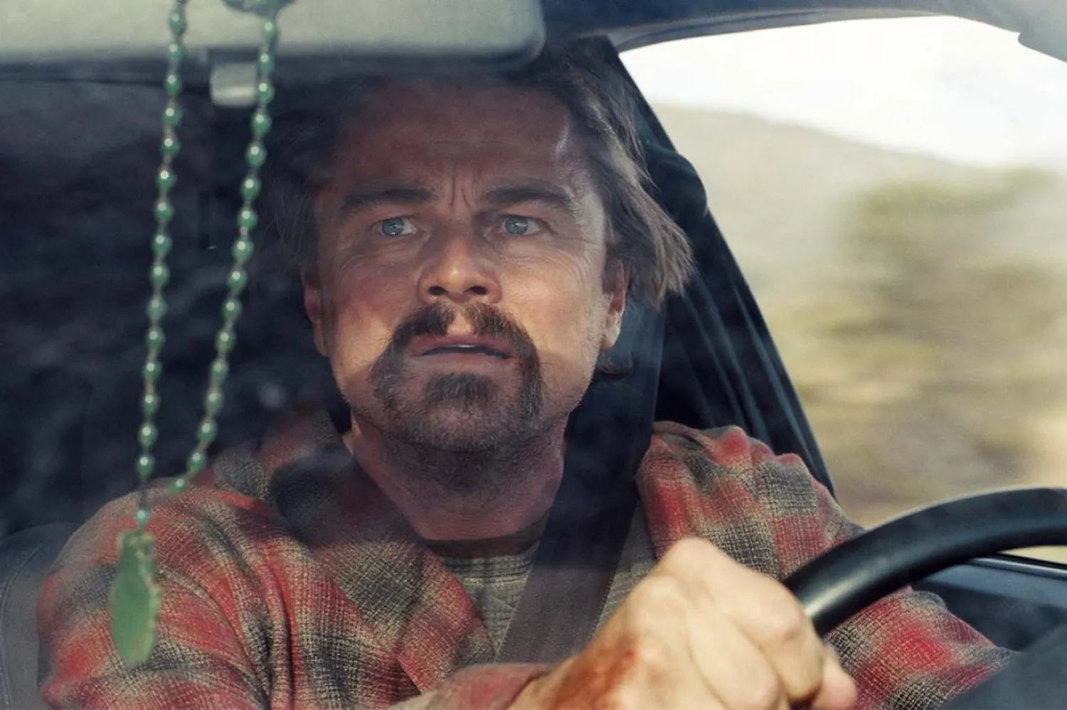 Leonardo DiCaprio'nun başrolünde oynadığı Savaş Üstüne Savaş, aldığı yorumlarla şimdiden Oscar'a göz kırpıyor (Warner Bros.)