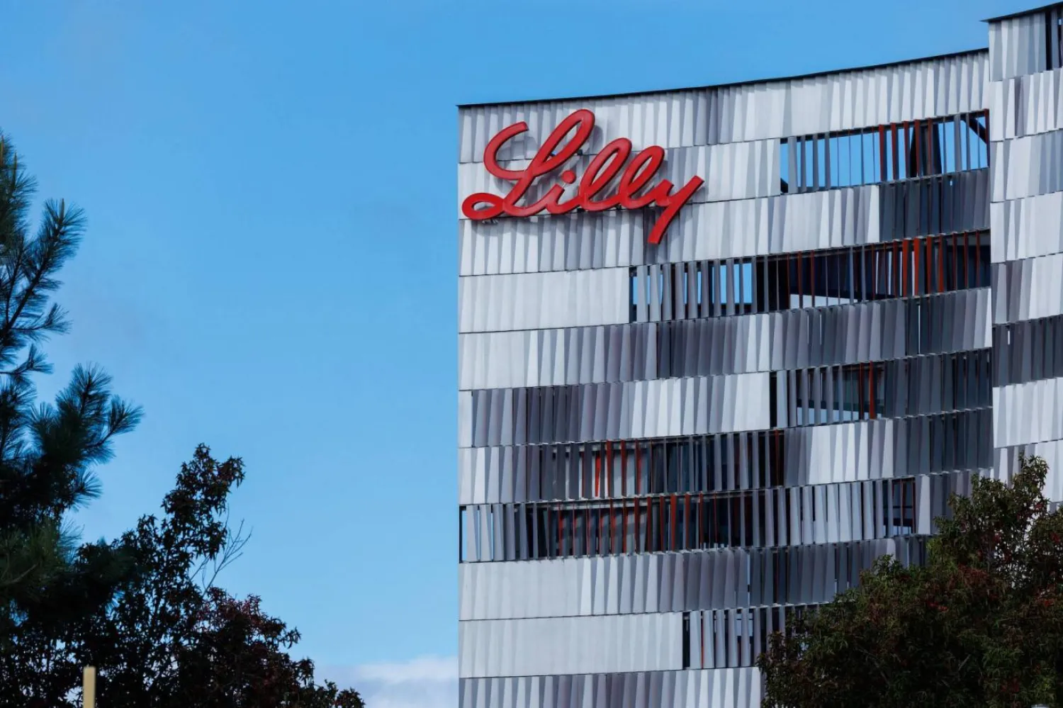 İlaç şirketi Eli Lilly yakın zamanda yapılan bir çalışmada GLP-1 ilacı retatrutide'ın, insanların 32 kilodan fazla vermesini sağladığını açıkladı (Reuters)
