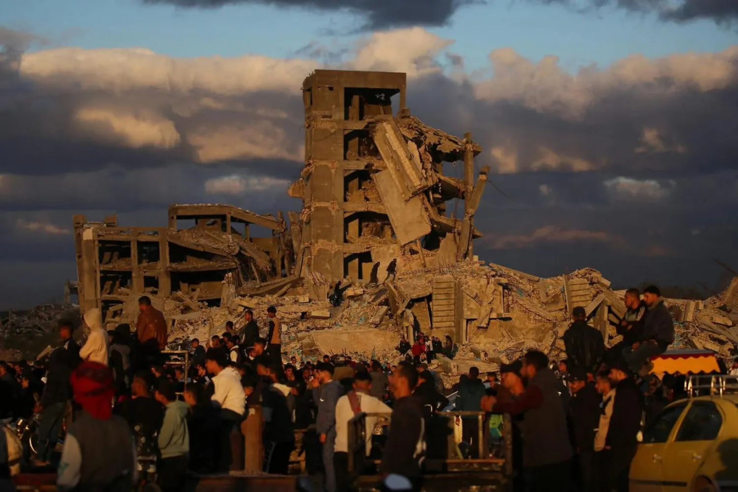 İsrail ordusunun saldırıları sonucu Gazze'de 70 milyon tonluk moloz oluştu (AFP)