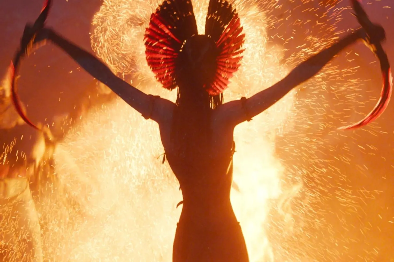 Avatar serisine Ateş ve Kül'le katılan 39 yaşındaki Oona Chaplin, volkanlarda yaşayan Mangkwan kabilesinin lideri Varang'ı canlandırıyor (20th Century Studios)