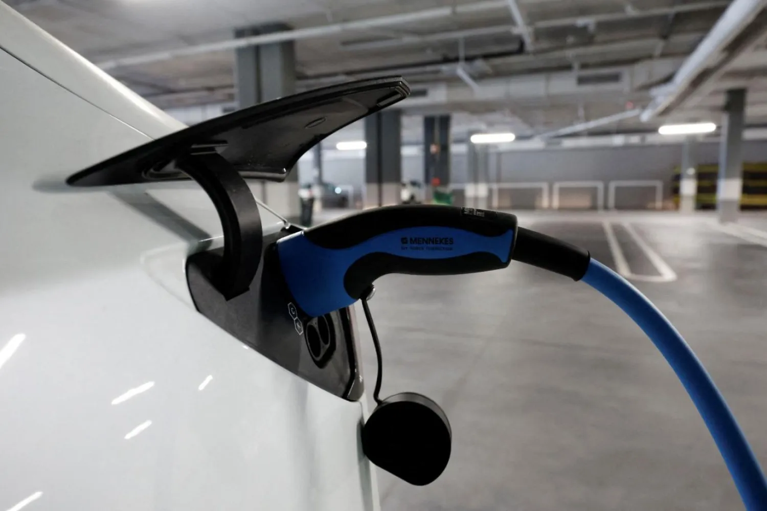 Soğuk havaların batarya kapasitesini azaltması, elektrikli araç menzilleriyle ilgili sorunlardan biri (Reuters)