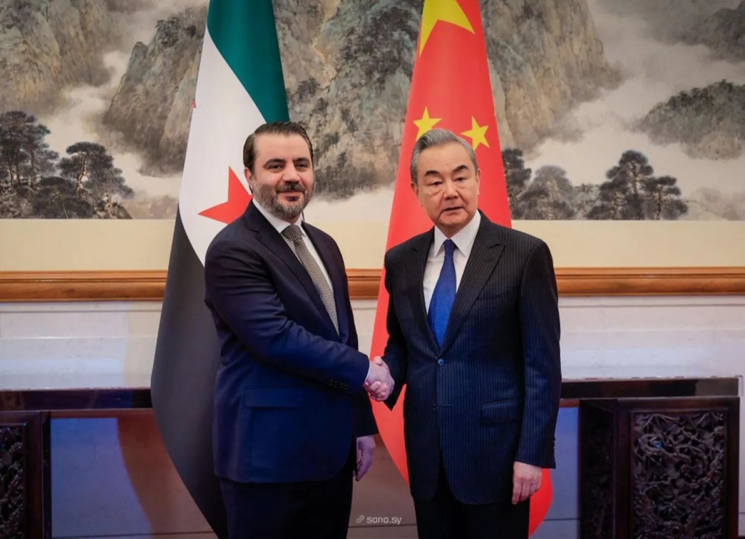 Suriye Dışişleri Bakanı Esad el-Şeybani ile Çin Dışişleri Bakanı Wang Yi Pekin'de görüştü (Sana)