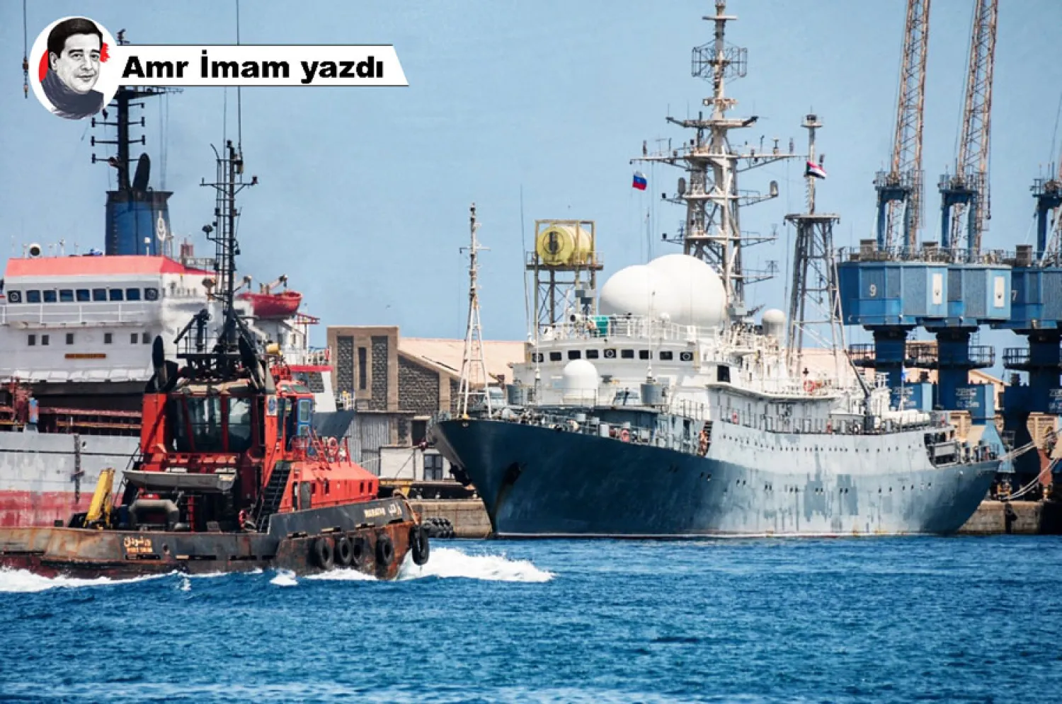 Sudan’ın Port Sudan Limanı’nda demirlemiş Rusya Donanması’nın bir gemisi, 27 Nisan 2021 (AFP)