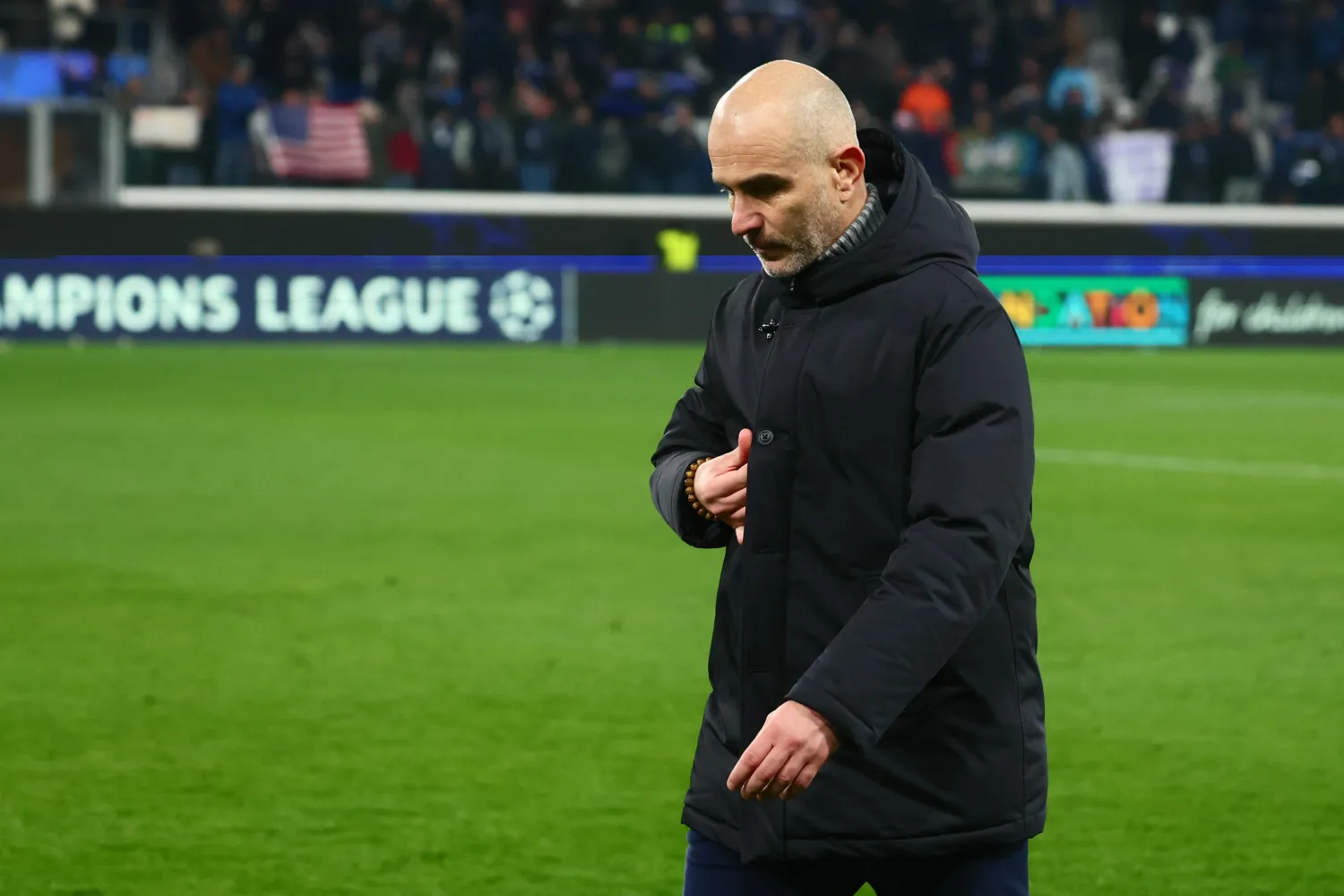 Chelsea's coach Enzo Maresca leaves the pitch after losing the UEFA Champions League soccer match between Atalanta BC and Chelsea FC, in Bergamo, Italy, 09 December 2025. (EPA)