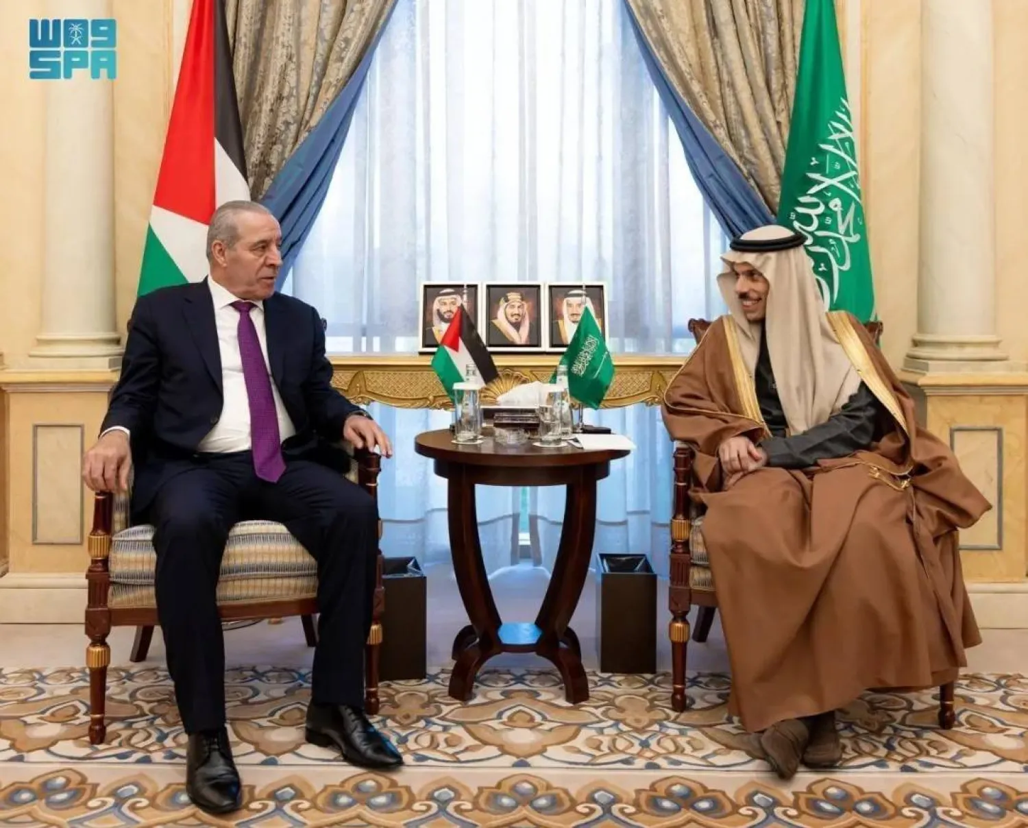 The Saudi Foreign Minister met on Wednesday in Riyadh with Vice President of the State of Palestine and Vice Chairman of the PLO's Executive Committee. SPA 