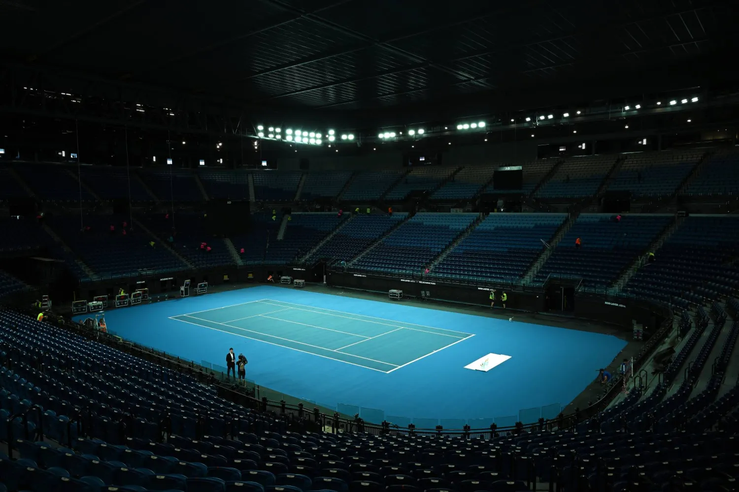 29 December 2025, Australia, Melbourne: A general view of Rod Laver Arena after crews complete line-marking and painting of the Melbourne sign and court at Rod Laver Arena during preparations for the 2026 Australian Open tennis tournament at Melbourne Park. Photo: James Ross/AAP/dpa