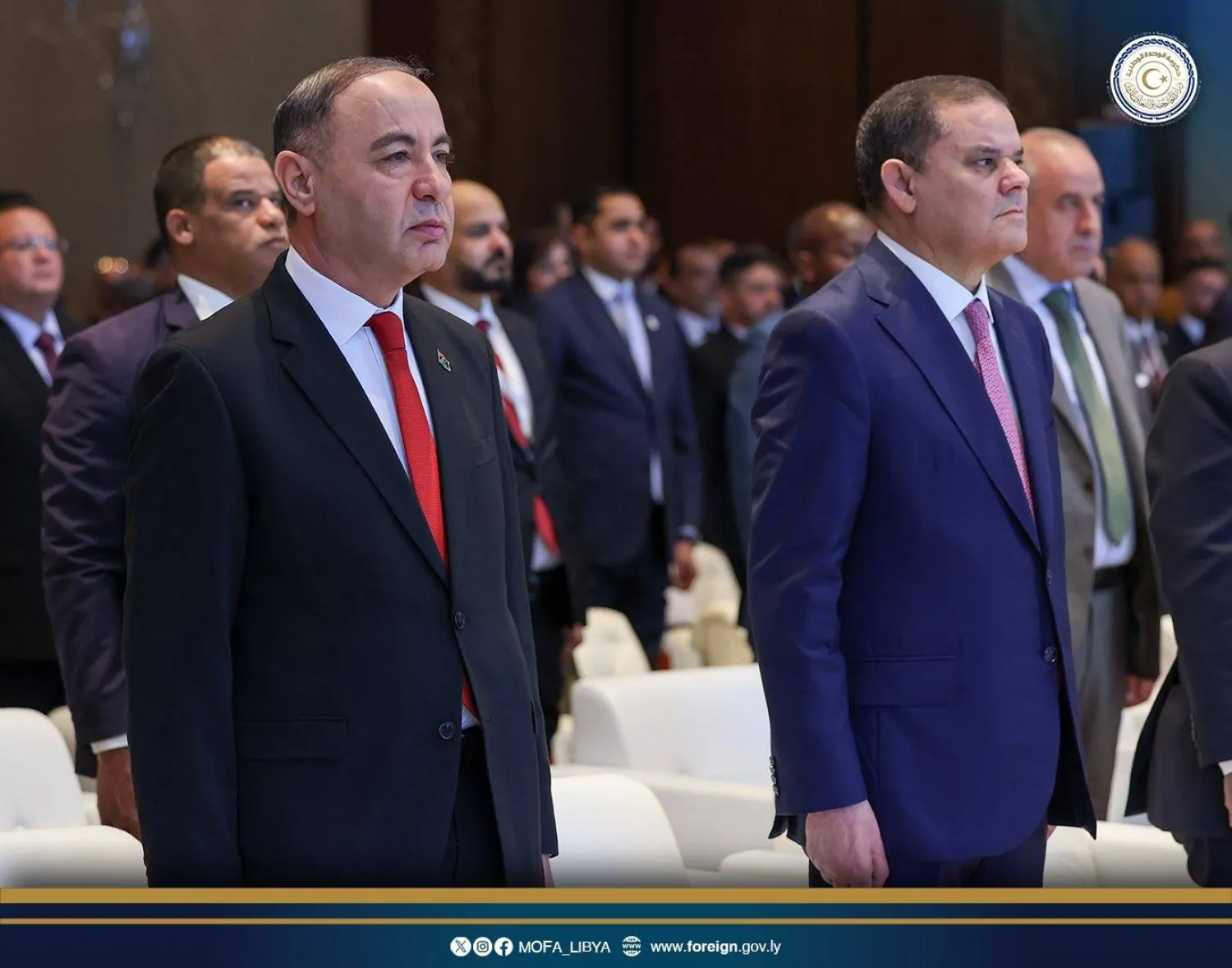 الدبيبة ووزير خارجيته المكلف الطاهر الباعور خلال مؤتمر في طرابلس نوفمبر الماضي (حكومة الدبيبة)