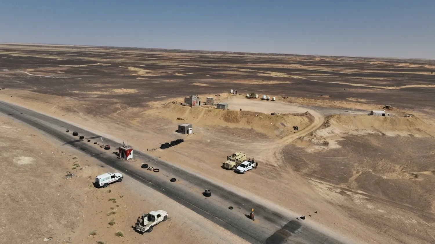 إحدى النقاط التي تتمركز فيها قوات «درع الوطن» في حضرموت (قوات درع الوطن)