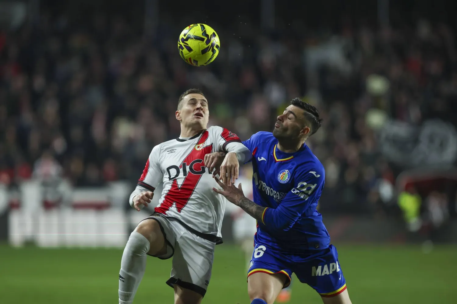 من المباراة التي جمعت خيتافي ورايو فايكانو (إ.ب.أ)