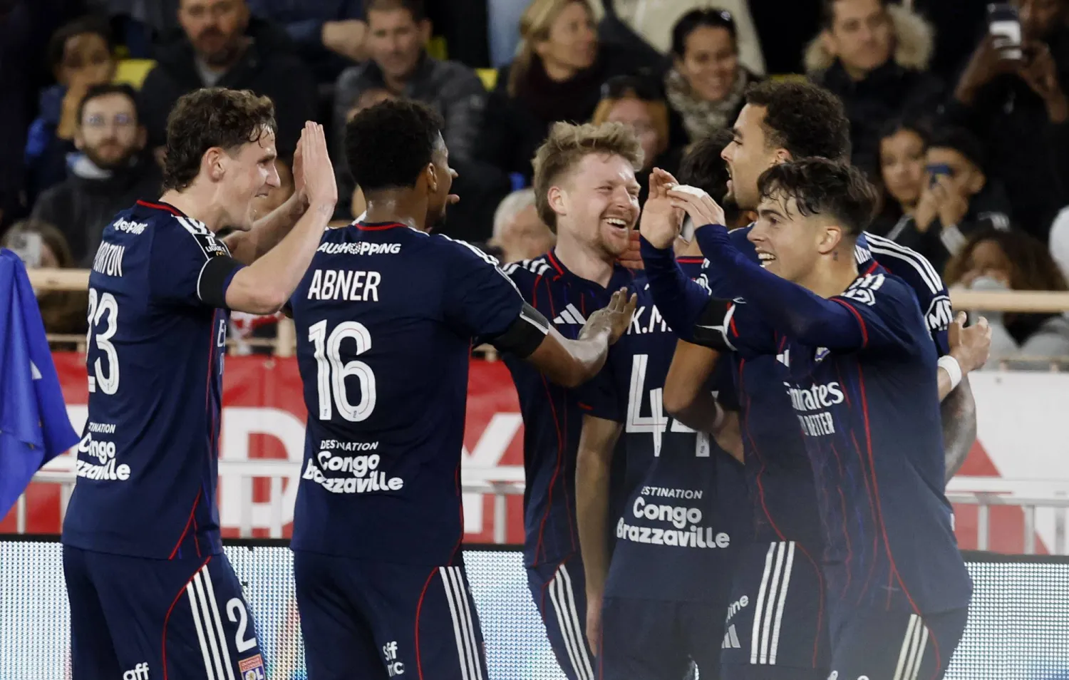 ليون حقق فوزاً مستحقاً على موناكو (إ.ب.أ)