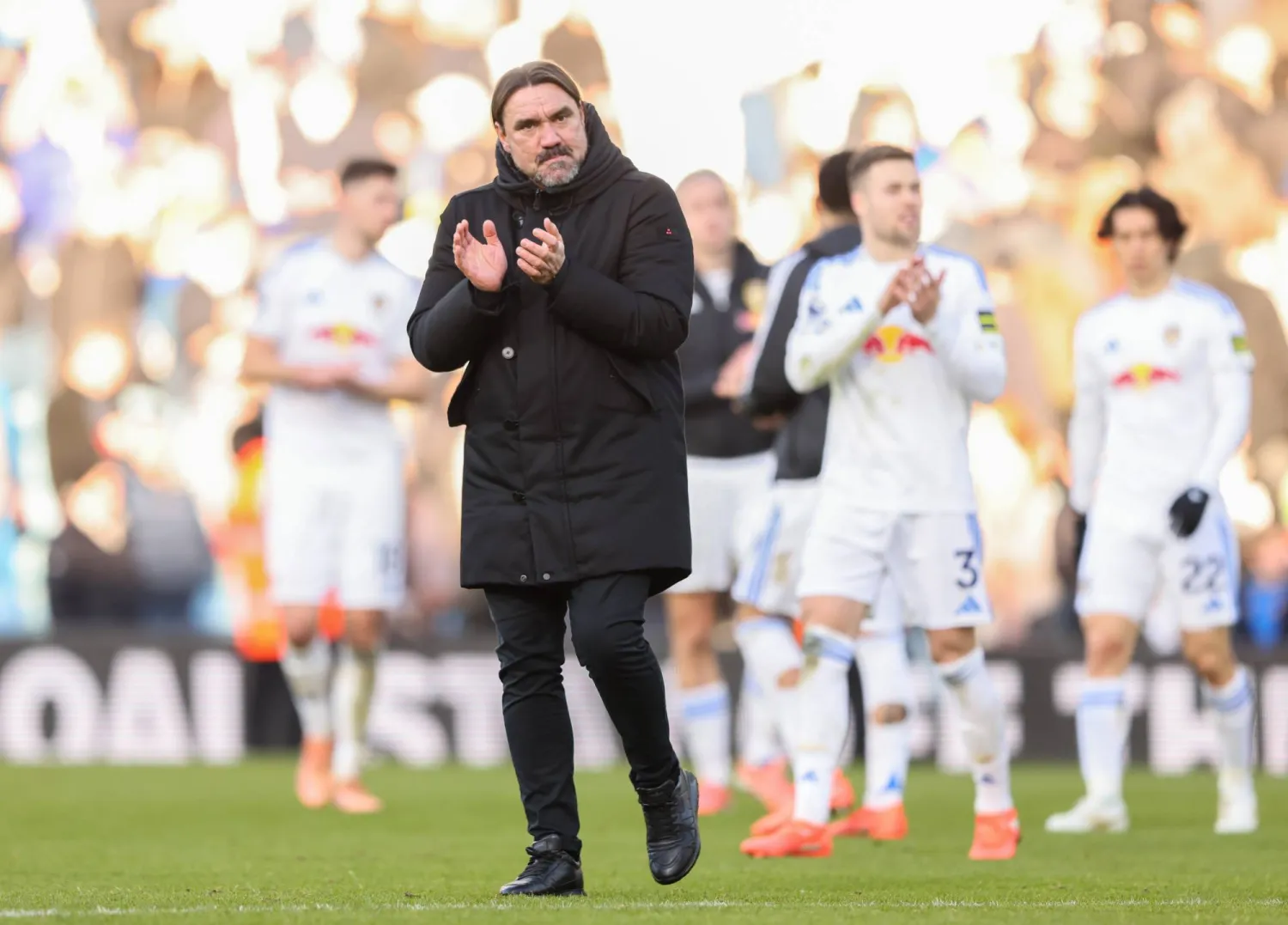 دانيال فاركي المدير الفني لفريق ليدز يونايتد (إ.ب.أ)