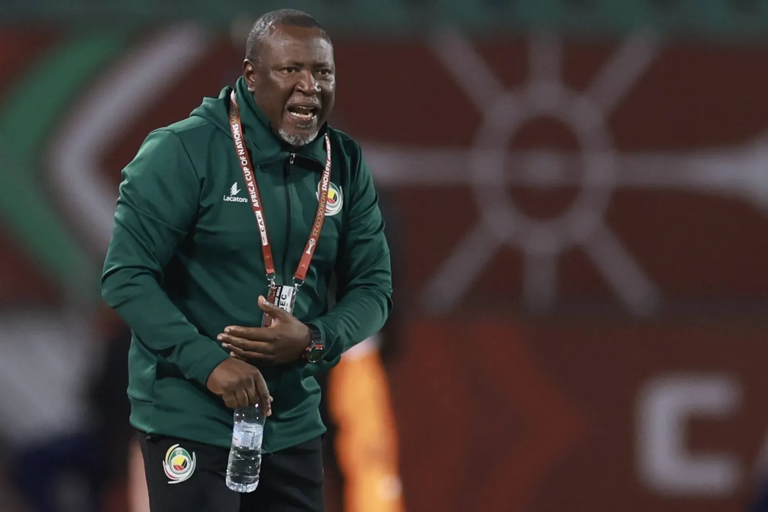 شيكينيو كوندي مدرب منتخب موزمبيق (أ.ف.ب)