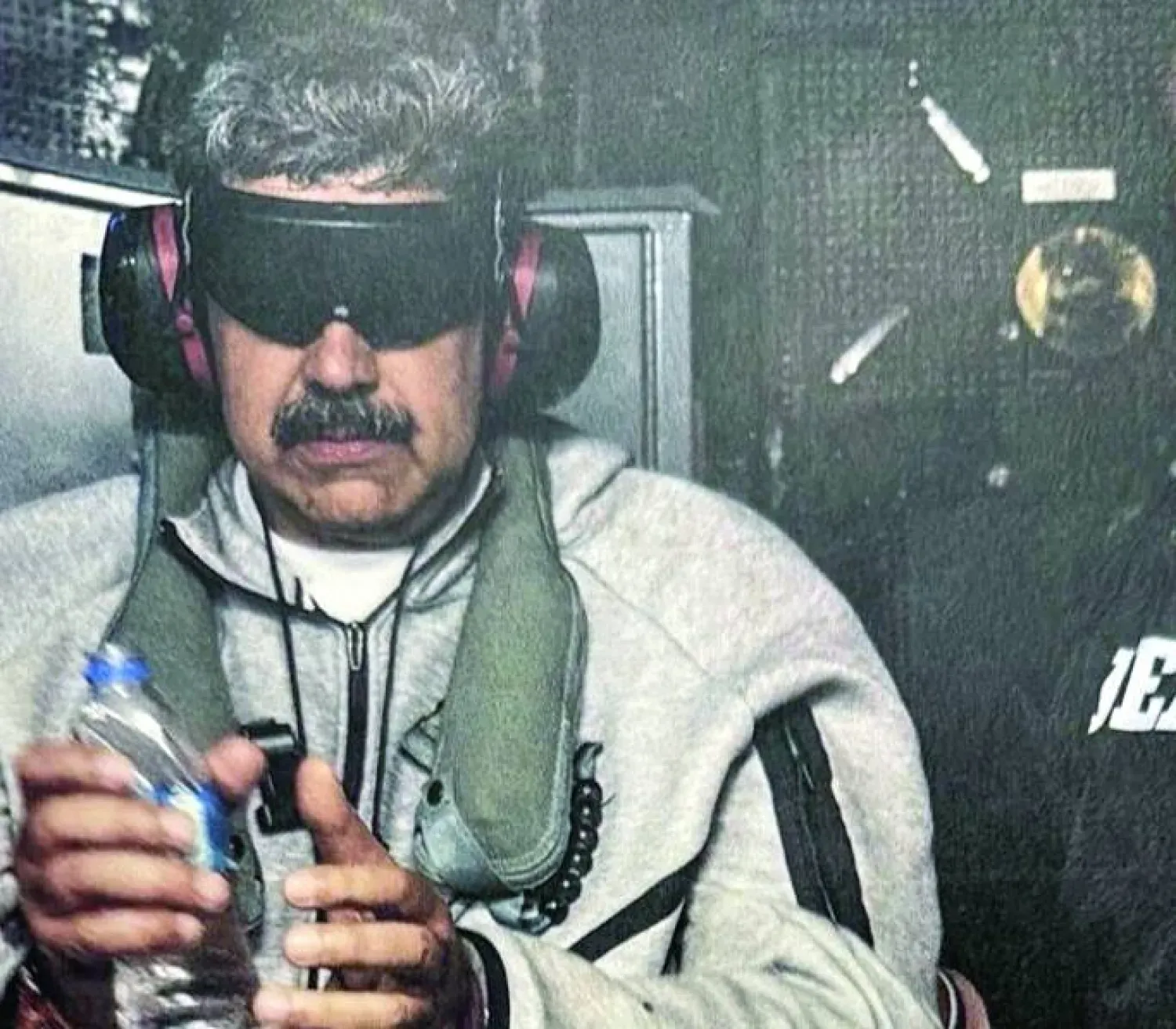 ABD Başkanı Donald Trump'ın, Venezuela Devlet Başkanı Nicolas Maduro'nun tutuklanmasının ardından paylaştığı fotoğraf (Truth Social)