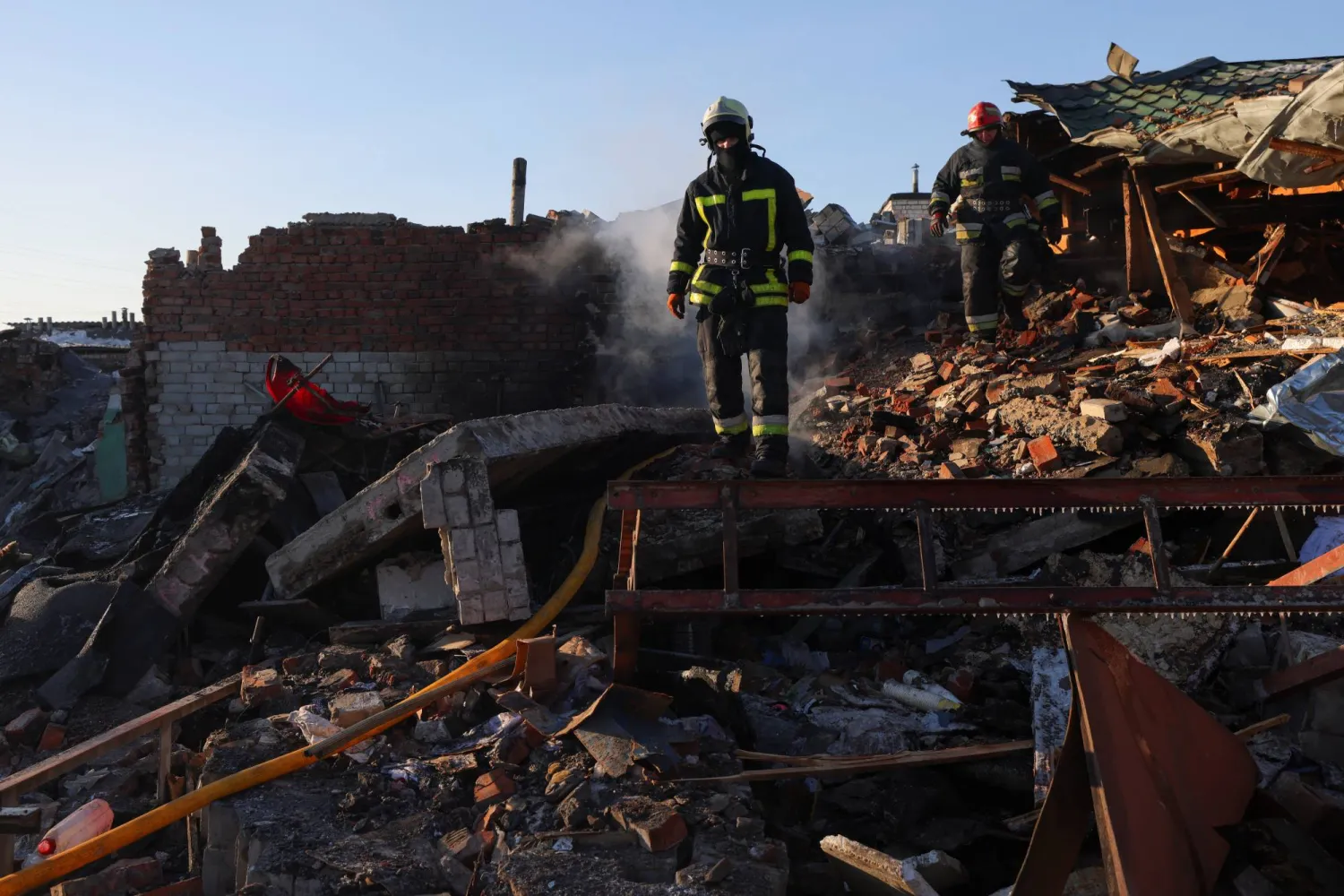 Representation photo: Firefighters work at the site of car garages hit by a Russian missile strike, amid Russia's attack on Ukraine, in Chernihiv, Ukraine, January 5, 2026. REUTERS/Maksym Kishka