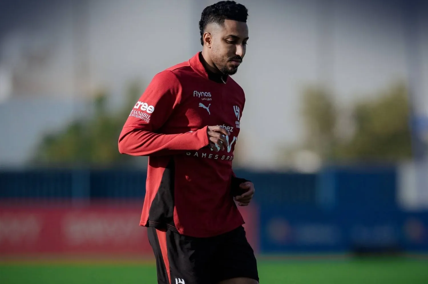 سالم الدوسري لحظة مشاركته في التدريبات (نادي الهلال)