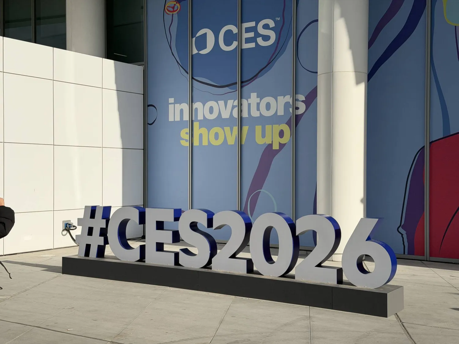 شعار معرض الإلكترونيات الاستهلاكية (CES) للتكنولوجيا في مركز مؤتمرات لاس فيغاس (د.ب.أ)