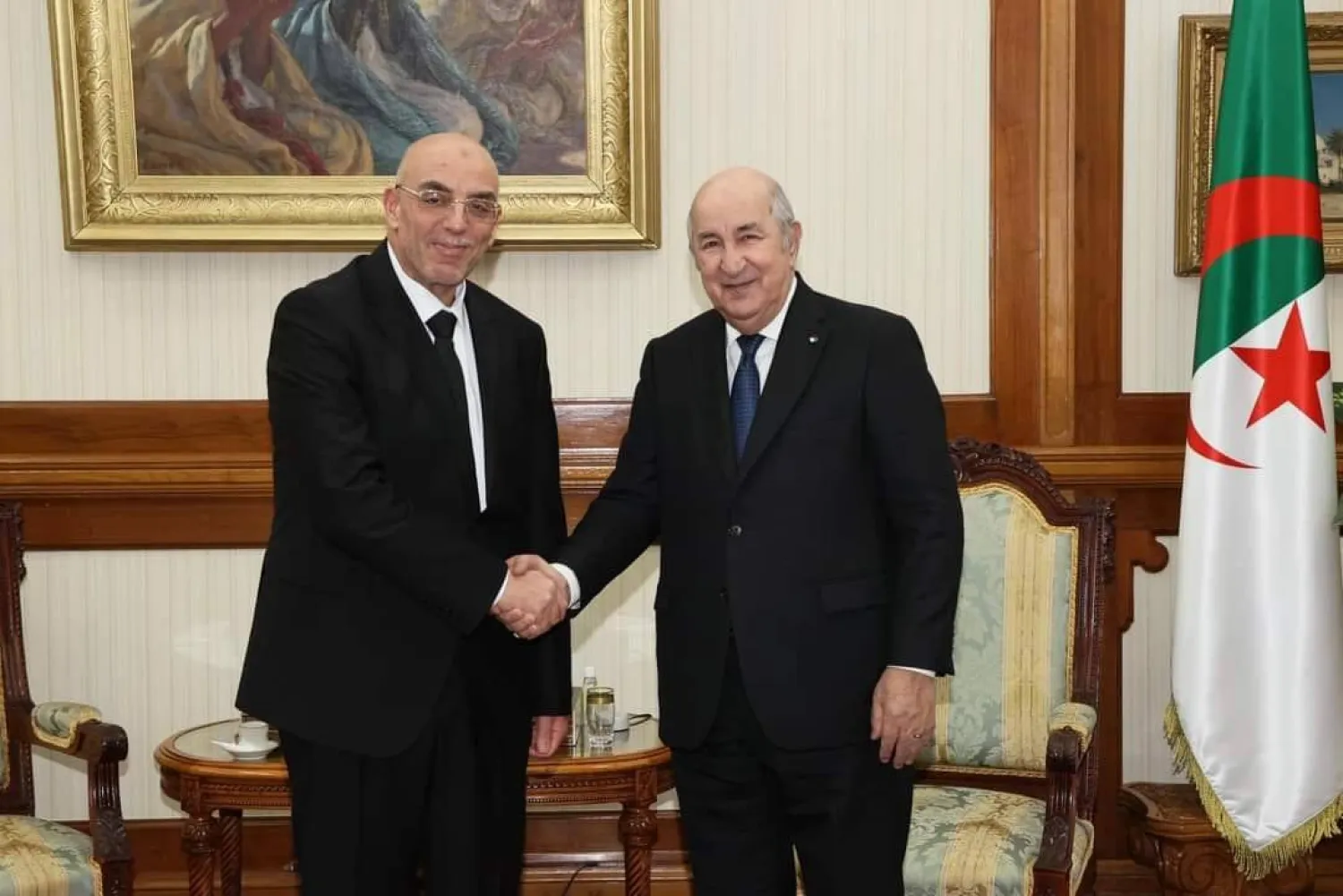 الرئيس تبون مستقبلاً رئيس «حمس» في فبراير 2024 (الرئاسة)