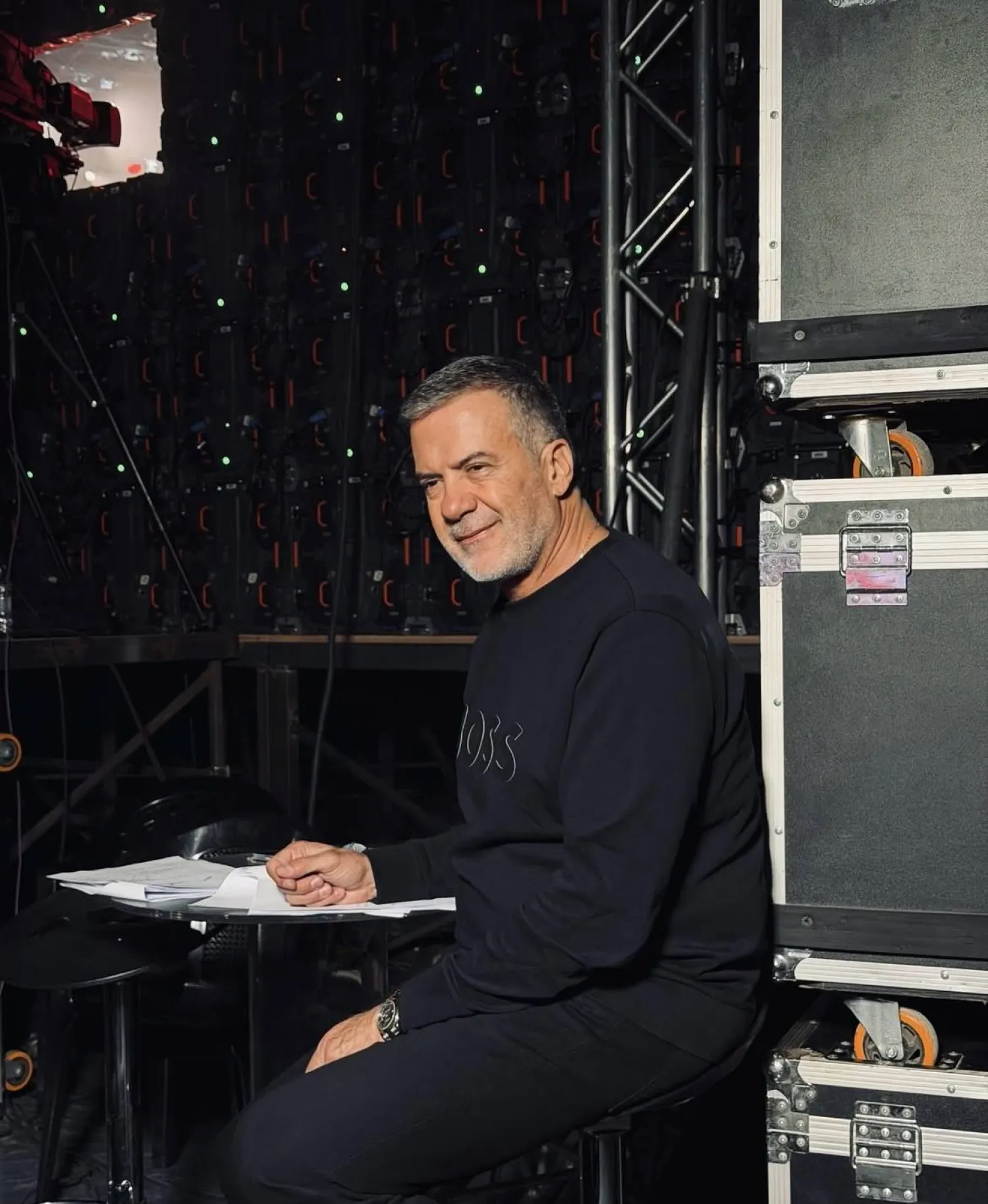 يؤكد طوني بارود أنّ سبب استمراريته يعود لمحبة الناس له (إنستغرام)