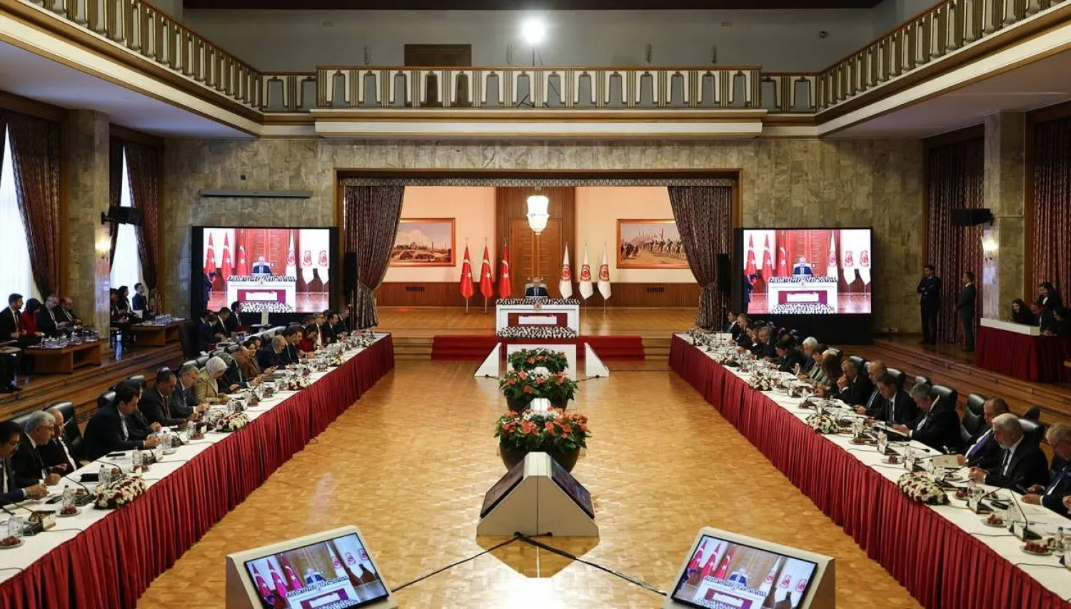 لجنة البرلمان التركي المعنية بوضع الإطار القانوني لحلّ حزب «العمال الكردستاني» تواجه انتقادات (البرلمان التركي - إكس)