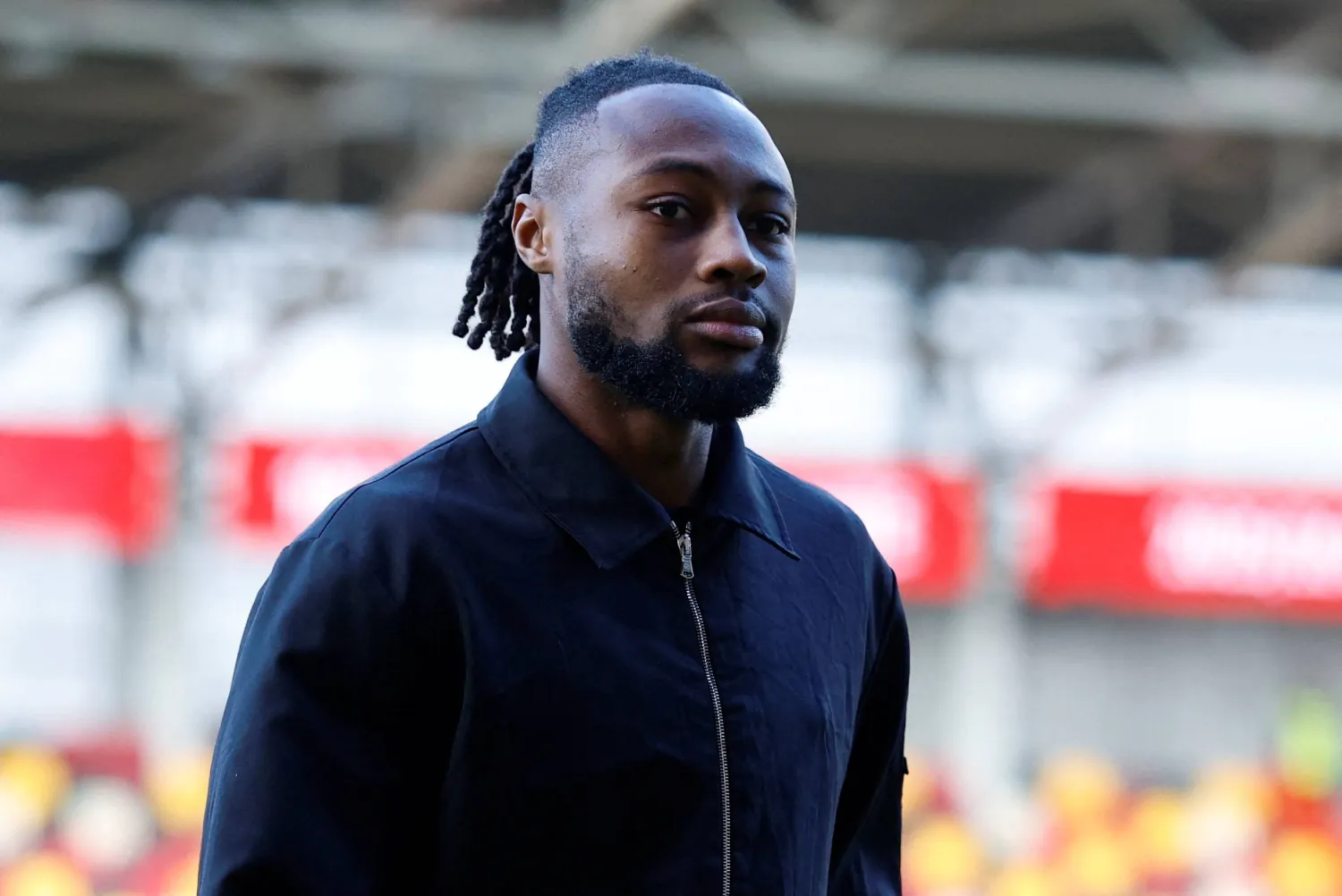 الغاني أنطوان سيمينيو لاعب سيتي (رويترز)