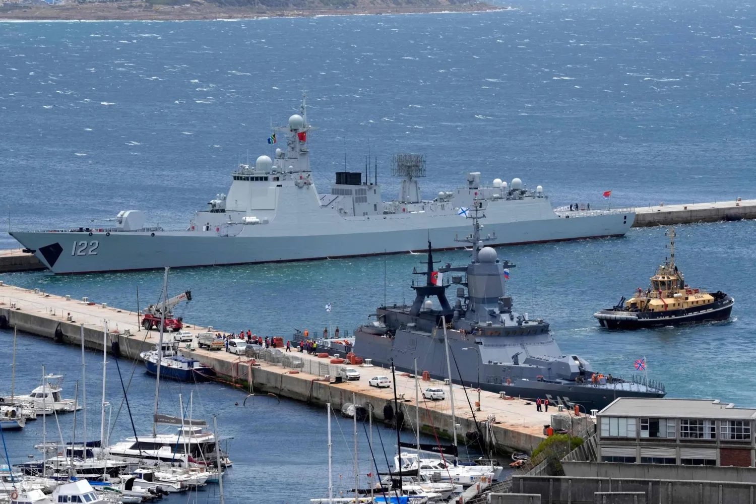  The Chinese guided-missile destroyer Tangshan, left, and the Russian corvette Stoikiy, right, in the Simon's Town harbor, in Cape Town, South Africa, Friday, Jan. 9, 2026. (AP) 