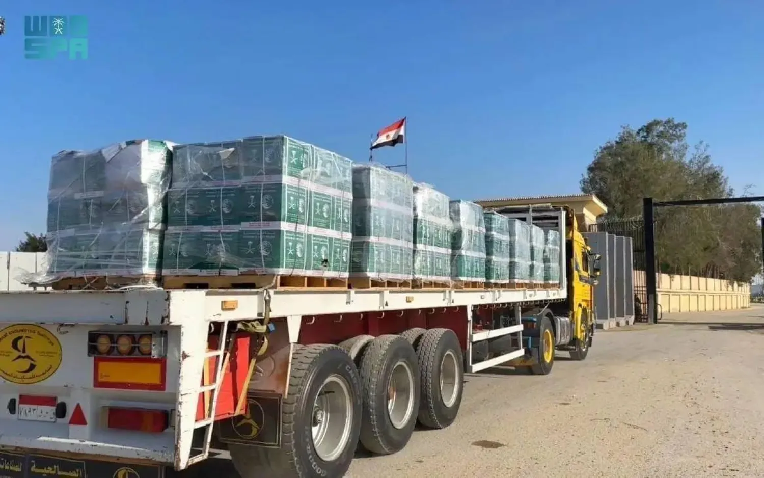 The latest KSrelief convoy was carrying food baskets for the people of Gaza. (SPA)