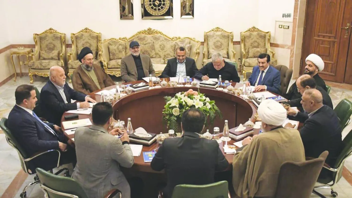 قادة «الإطار التنسيقي» وقعوا على بيان لإعلانهم الكتلة الأكثر عدداً في البرلمان العراقي الجديد (واع)