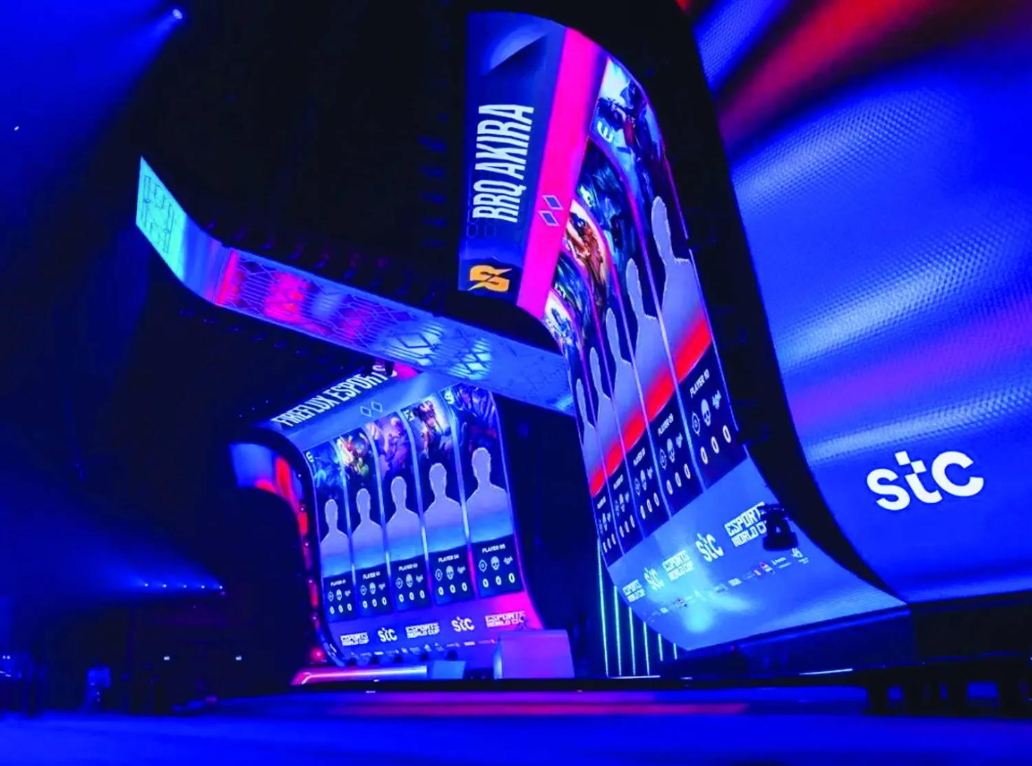  stc has equipped one of the largest operations centers in the region with ultra-high-resolution 168-megapixel displays - SPA