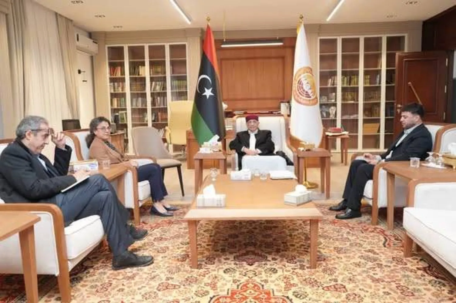 عقيلة صالح مستقبلاً نائبة المبعوثة الأممية يوم 9 يناير (مكتب صالح)