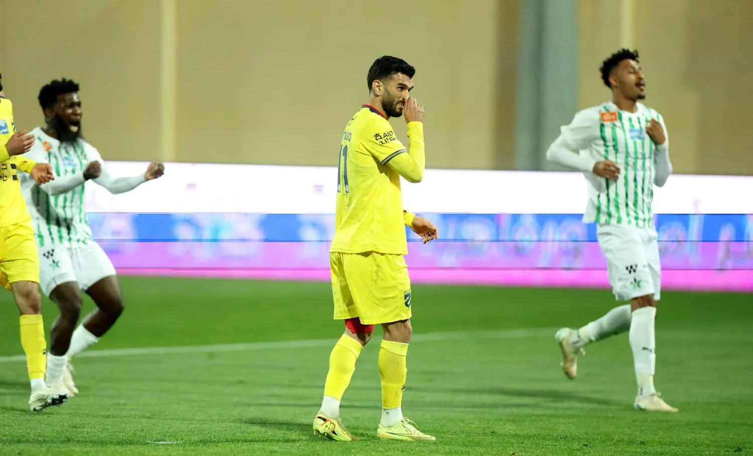 نجح الحزم في اقتناص فوز ثمين من أمام النجمة (تصوير: مشعل القدير)