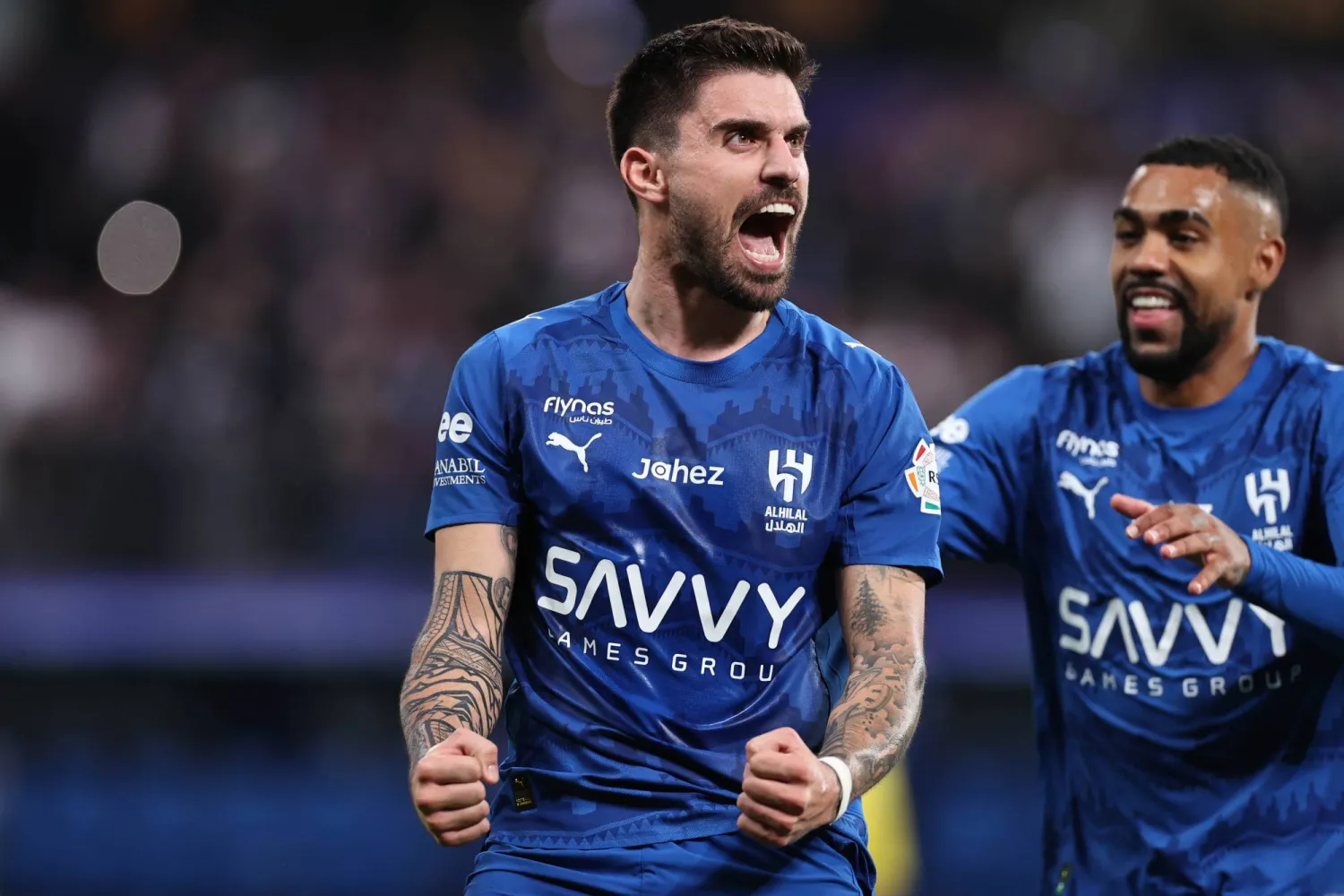 نيفيز يحتفل بهدفه في شباك النصر (تصوير: سعد العنزي)