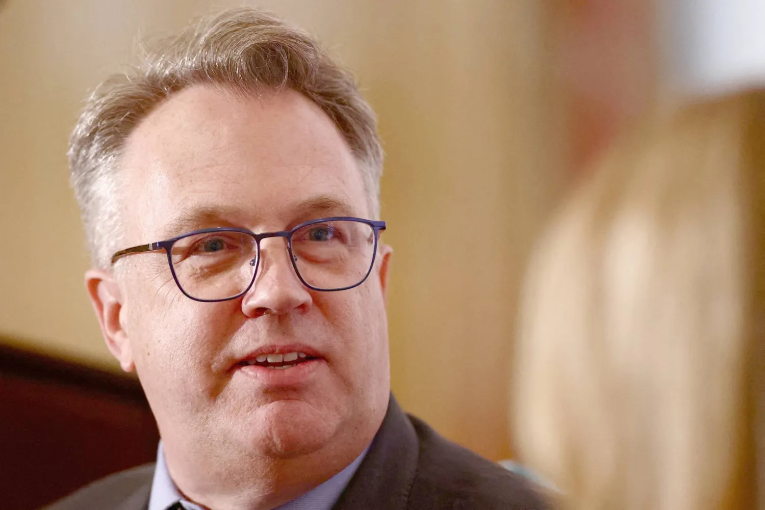 رئيس «الاحتياطي الفيدرالي» في نيويورك يتحدث إلى النادي الاقتصادي في نيويورك (أرشيفية - رويترز)