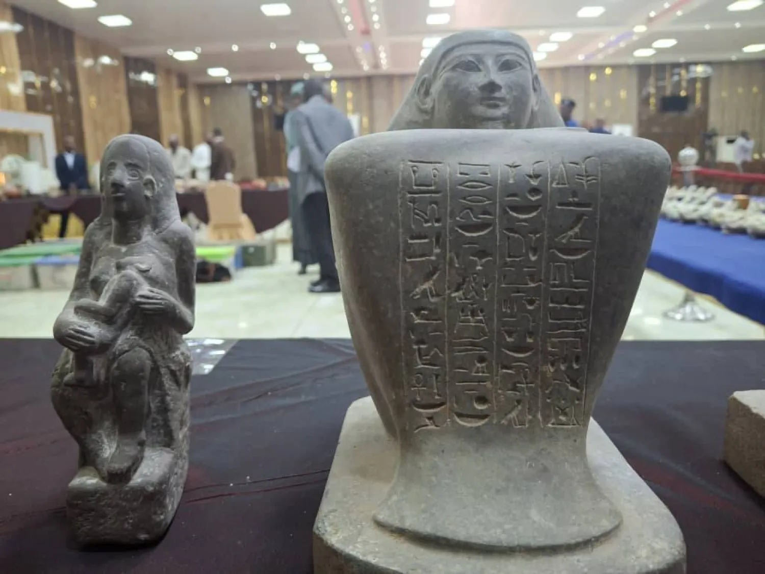 قطع أثرية يعود تاريخها إلى آلاف السنين سرقت من داخل المتحف القومي السوداني (الشرق الأوسط)