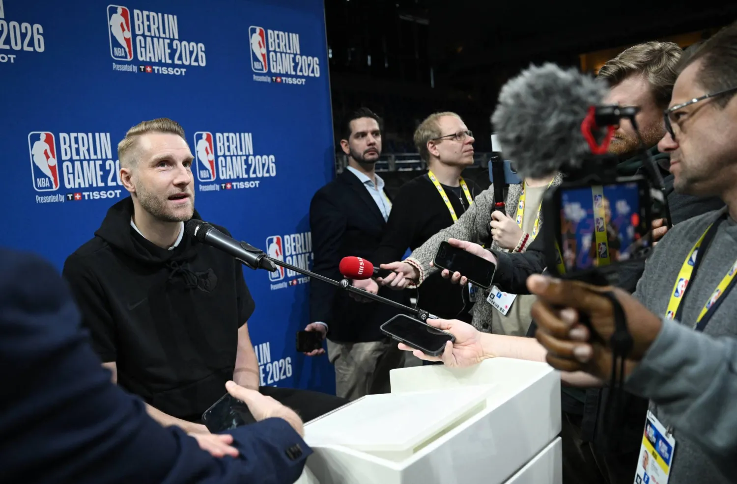 المؤتمر الصحافي لفريق ممفيس غريزليس في برلين (رويترز) 