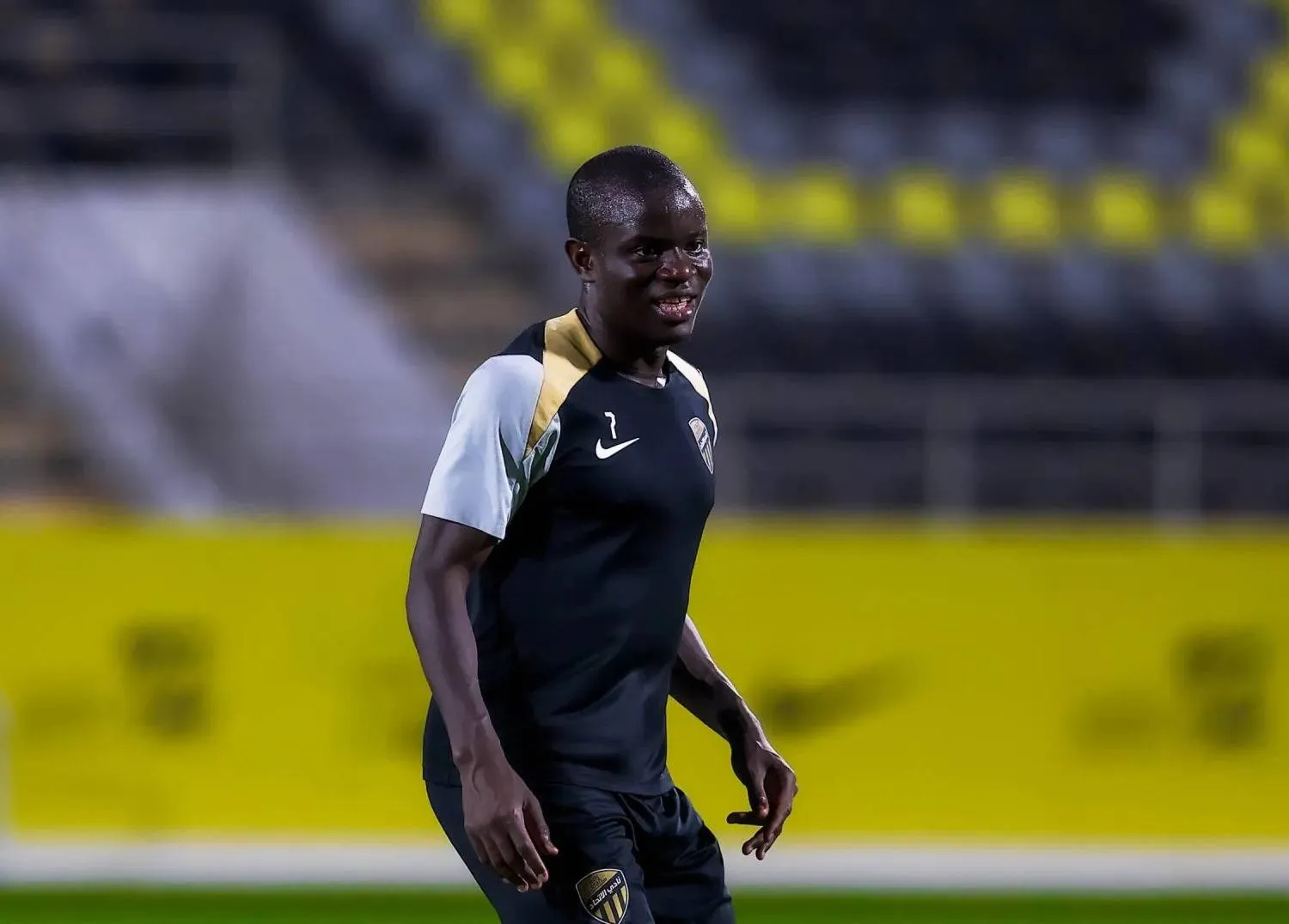 الفرنسي نغولو كانتي لاعب وسط الاتحاد (نادي الاتحاد)