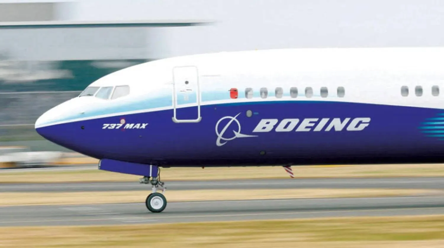 تلقت شركة «بوينغ» العام الماضي طلبيات مؤكدة على 1200 طائرة تجارية متخطية منافِستها الأوروبية «إيرباص» (رويترز)