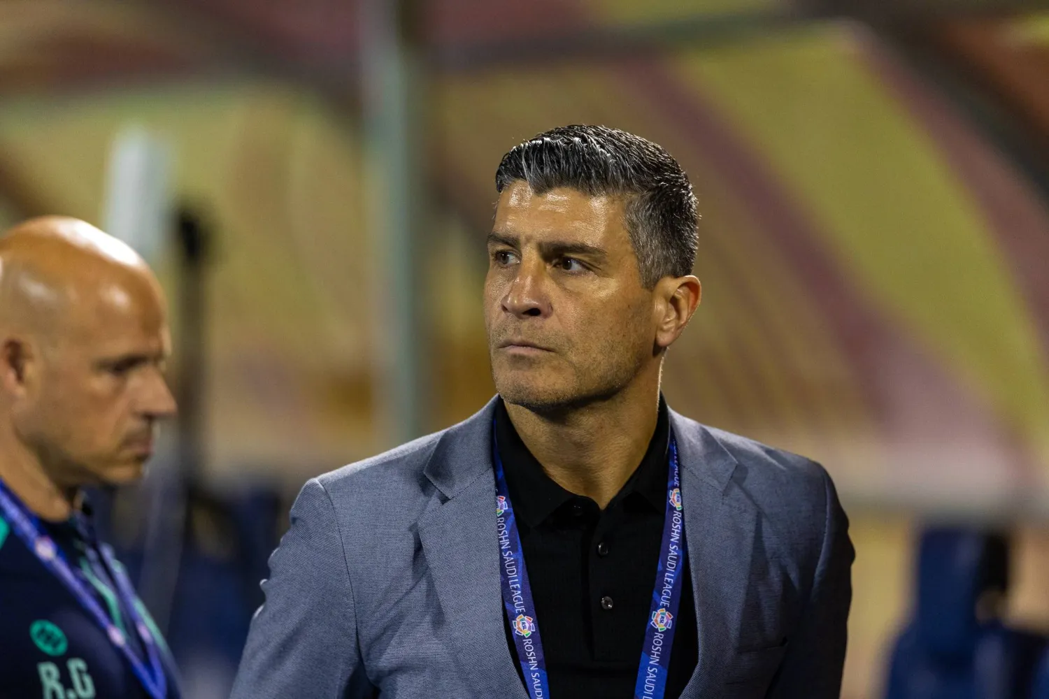 بيدرو إيمانويل مدرب فريق الفيحاء (تصوير: عيسى الدبيسي) 