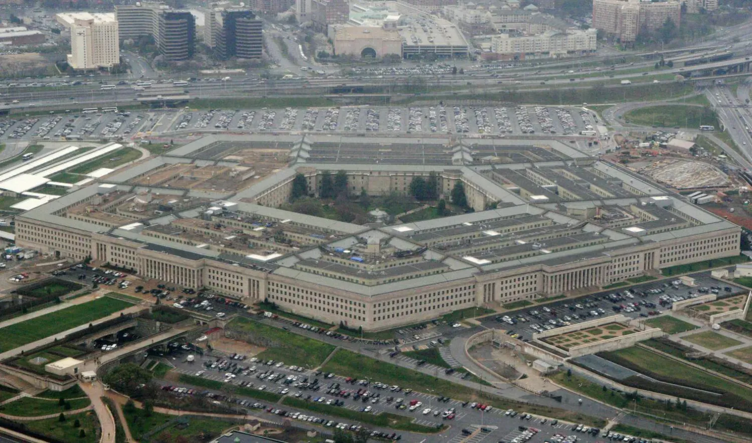 Pentagon binası (AP)