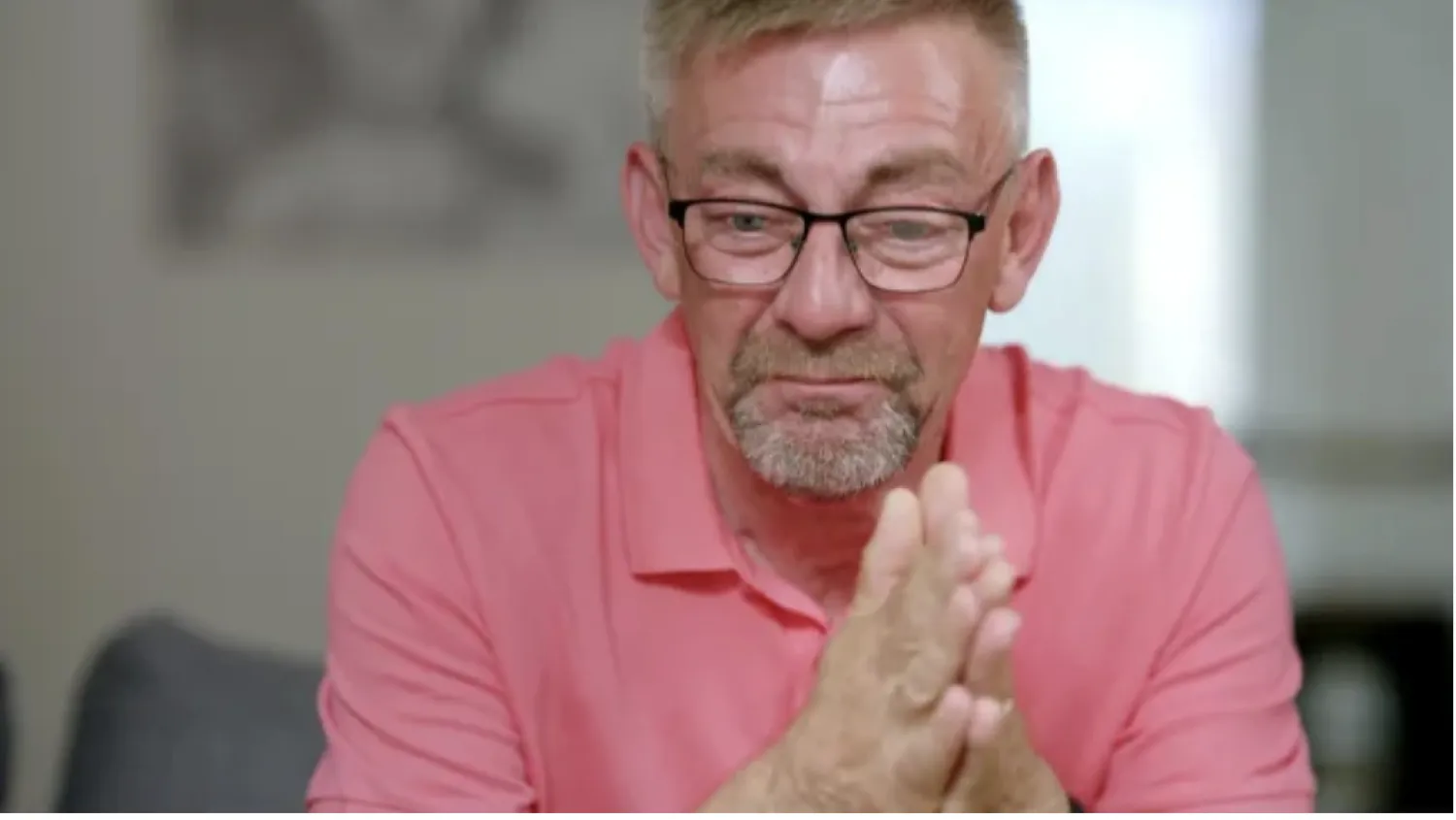 قال آلان إنه يريد أن يعرف ما إذا كانت والدته سعيدة (صورة: آي تي في)