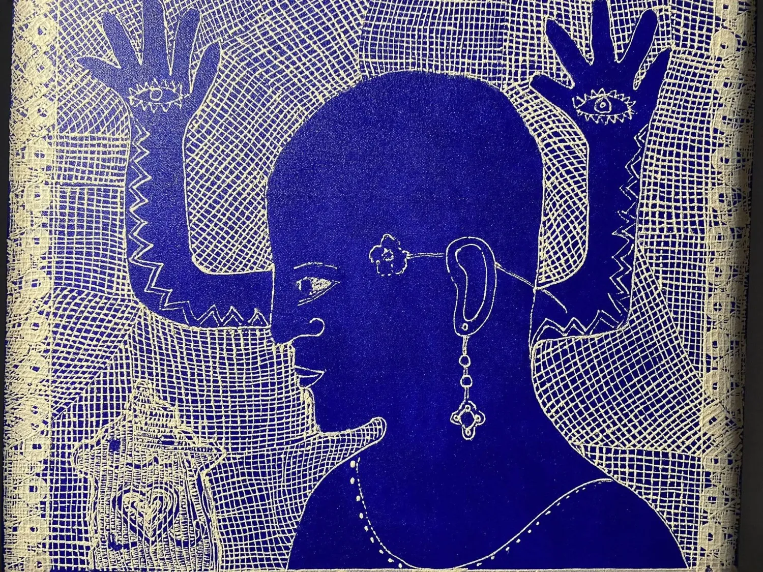 ملامح من البدائية والتراث في لوحاته (إدارة الغاليري)