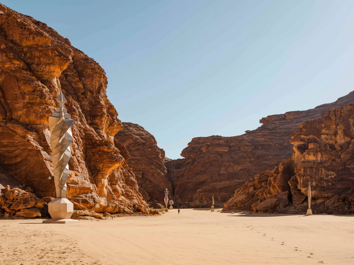 عمل الفنان محمد السليم (فنون العلا)