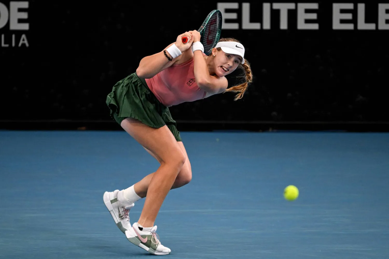 المصنفة ثامنة عالمياً الروسية ميرا أندرييفا (أ.ف.ب)