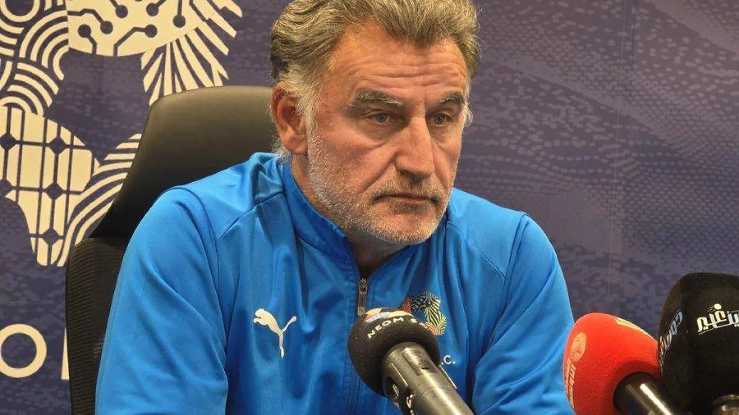 الفرنسي كريستوف غالتييه مدرب فريق نيوم (الشرق الأوسط)