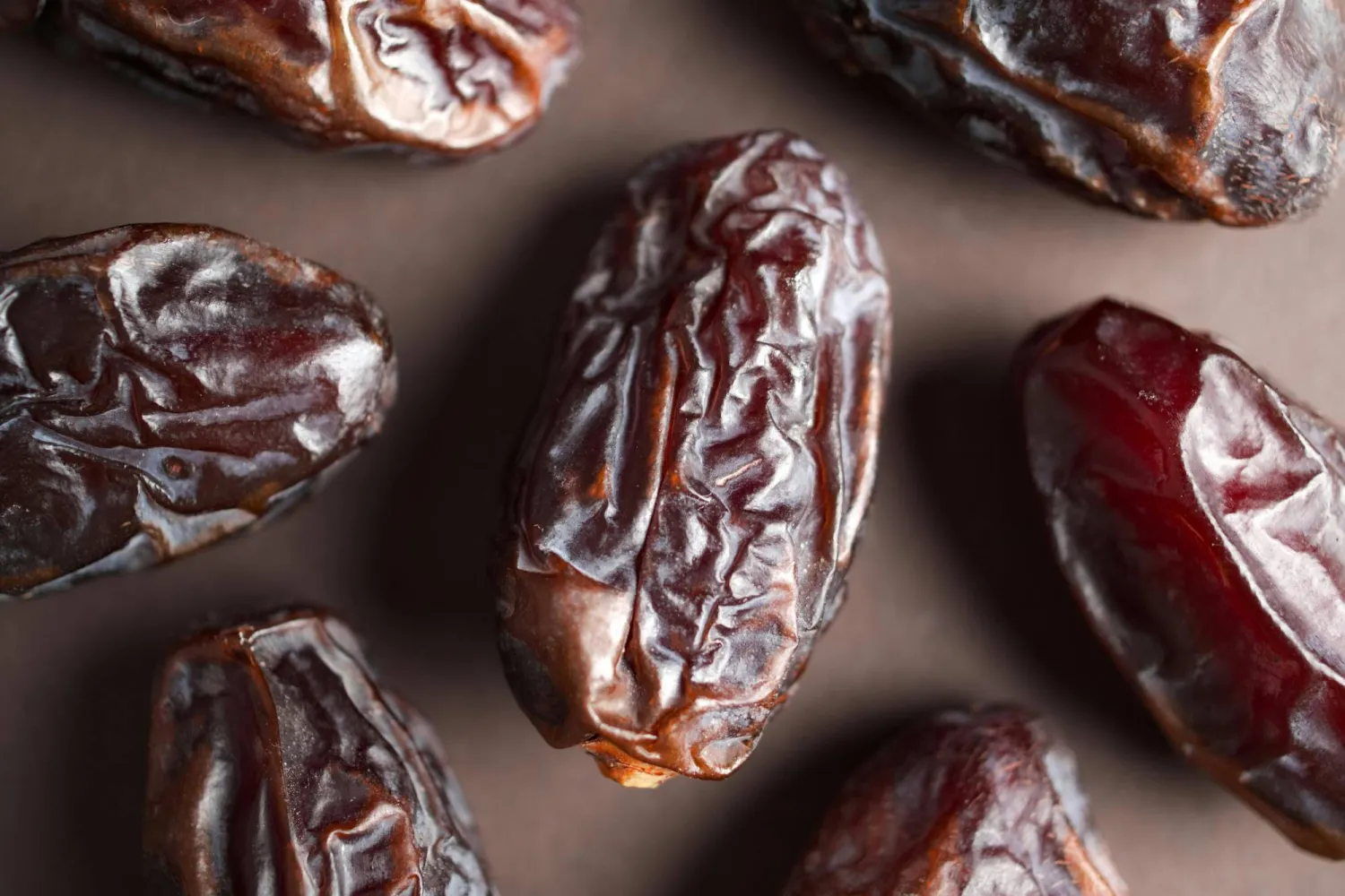 التمر يُعتبر خياراً مثالياً للحصول على دفعة سريعة من الطاقة (بيكسلز)