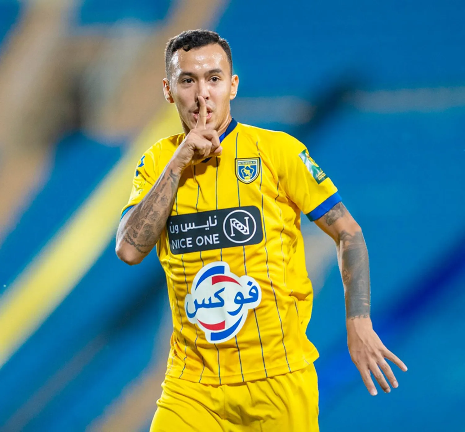 كاكو خلال تمثيله فريق التعاون (الشرق الأوسط)