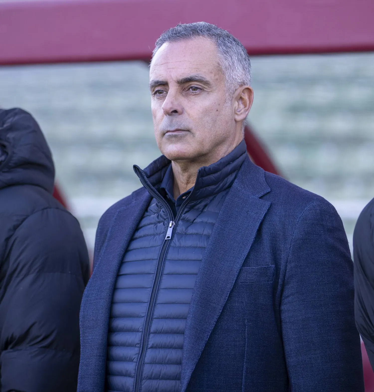 غوميز مدرب الفتح (تصوير: سعد الدوسري)