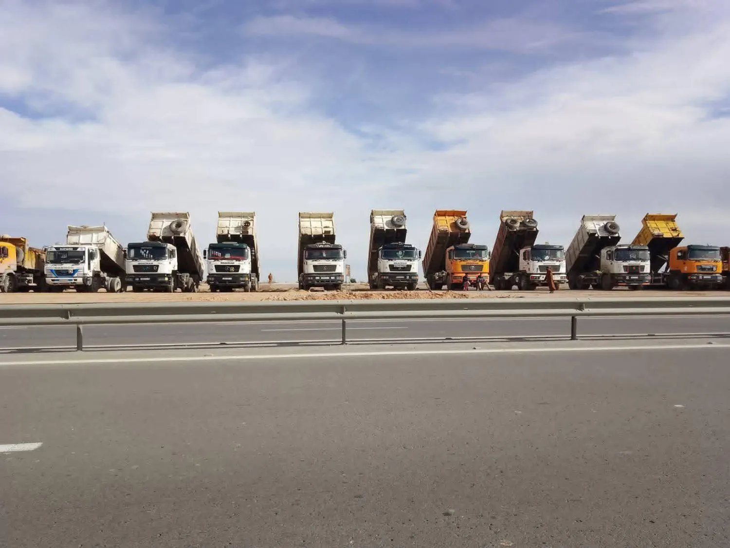 من إضراب سائقي المركبات الثقيلة (ناشطون في مجال النقل)