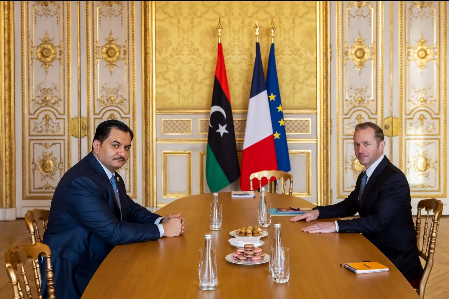 لقاء صدام حفتر مع المبعوث الخاص لرئيس فرنسا (الجيش الوطني)