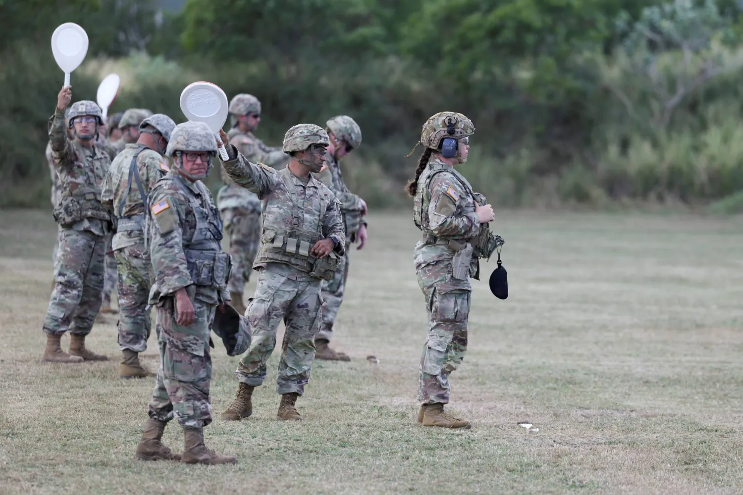 جنود تابعون لجيش الاحتياط الأميركي خلال تدريبات في بورتوريكو في العاشر من يناير (رويترز)