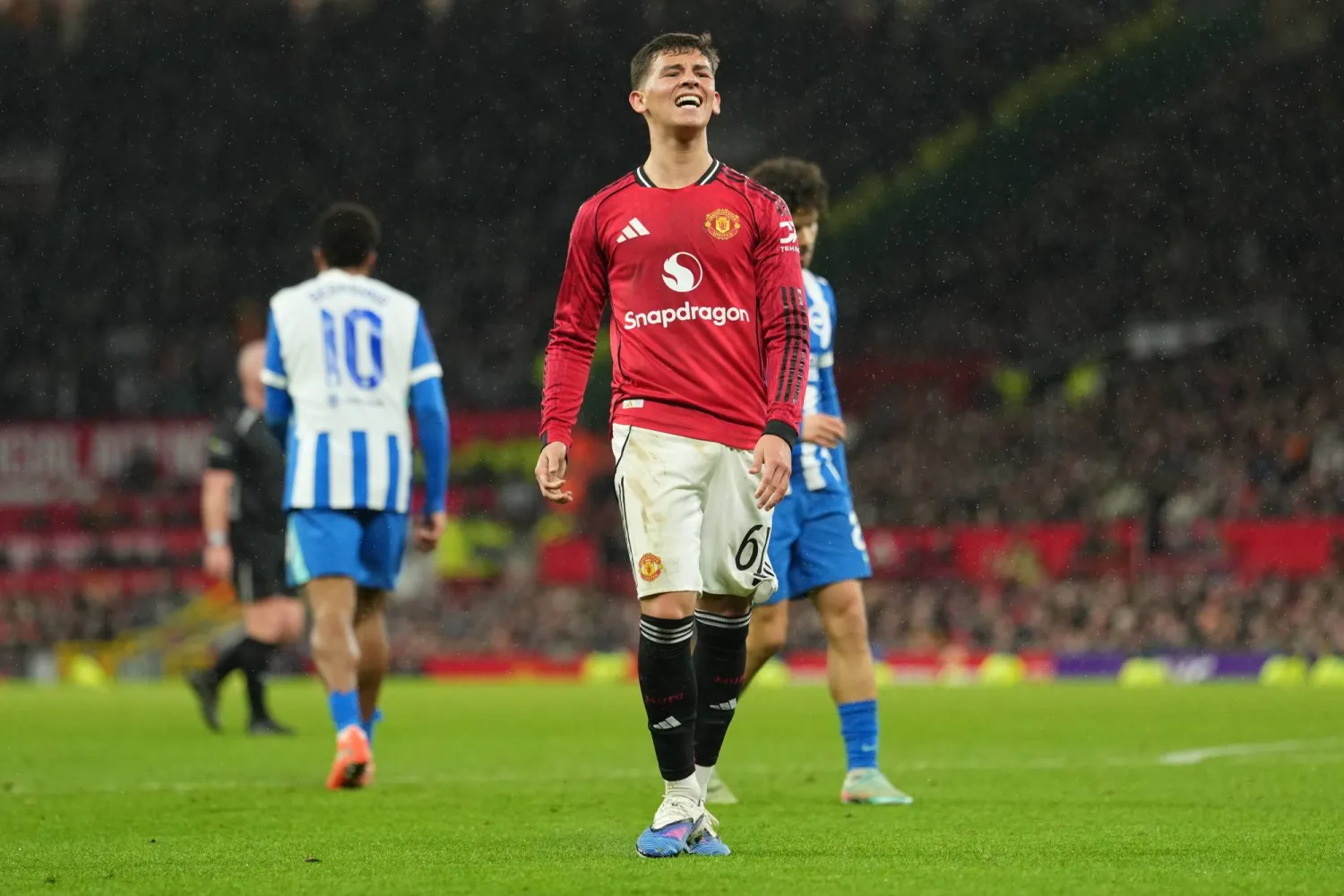 الأرجنتيني ليساندرو مارتينيز مدافع مانشستر يونايتد (أ.ب)